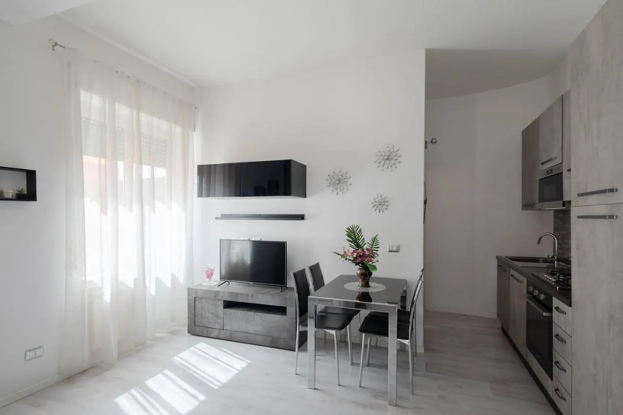 Appartamento Per 4, Metro C Alessandrino, Wi-Fi, A/C Rome Italy